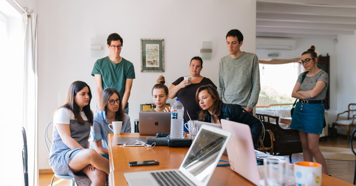 découvrez l'art de la communication efficace : techniques, conseils et stratégies pour améliorer vos interactions personnelles et professionnelles, renforcer vos relations et favoriser un dialogue ouvert.