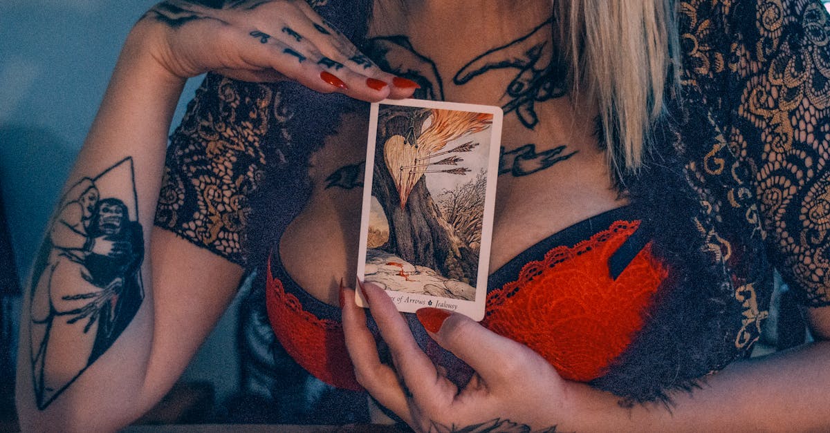 découvrez notre collection de lingerie sexy qui allie élégance et sensualité. offrez-vous des pièces raffinées et audacieuses pour vous sentir belle et confiante, que ce soit pour un rendez-vous spécial ou pour vous faire plaisir au quotidien.