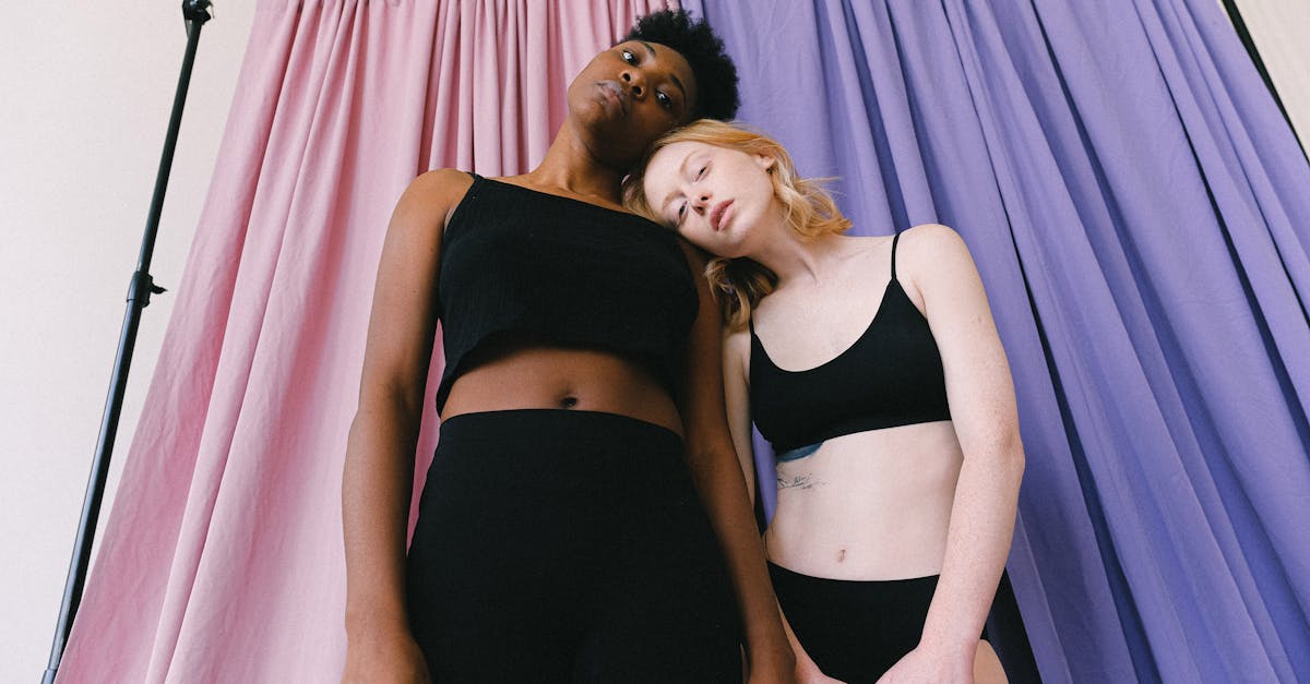 découvrez nos culottes vibrantes, une expérience sensorielle innovante qui allie plaisir et confort. parfaites pour pimenter vos moments intimes, elles offrent des vibrations puissantes et discrètes, idéales pour se lâcher et explorer de nouvelles sensations. à essayer seul ou en couple !