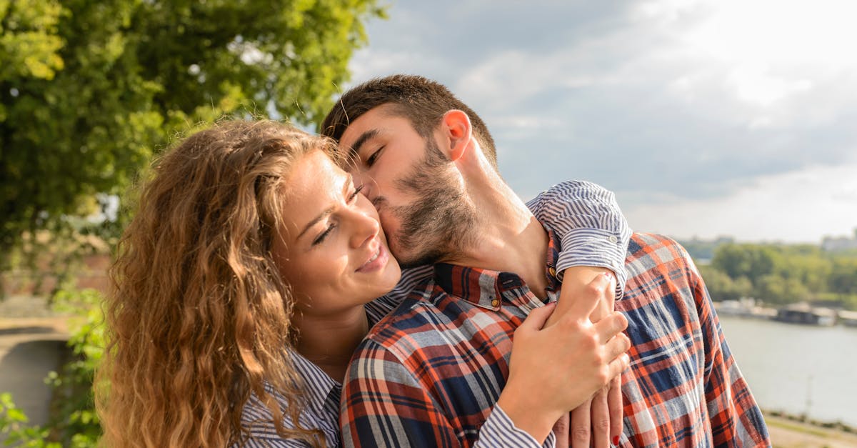 découvrez tout ce qu’il faut savoir sur le plaisir anal : conseils, sécurité, astuces et produits pour une expérience agréable, respectueuse et sans tabous.