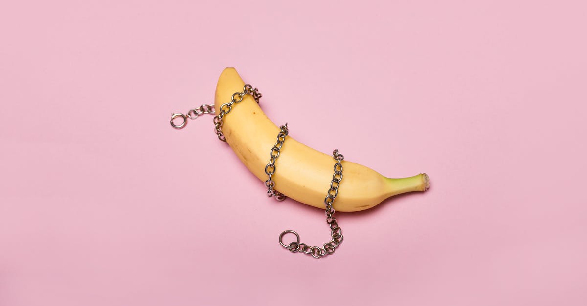 découvrez le bdsm : ses pratiques, ses règles de sécurité, et tout ce qu’il faut savoir pour explorer ce mode de vie en toute confiance et liberté.