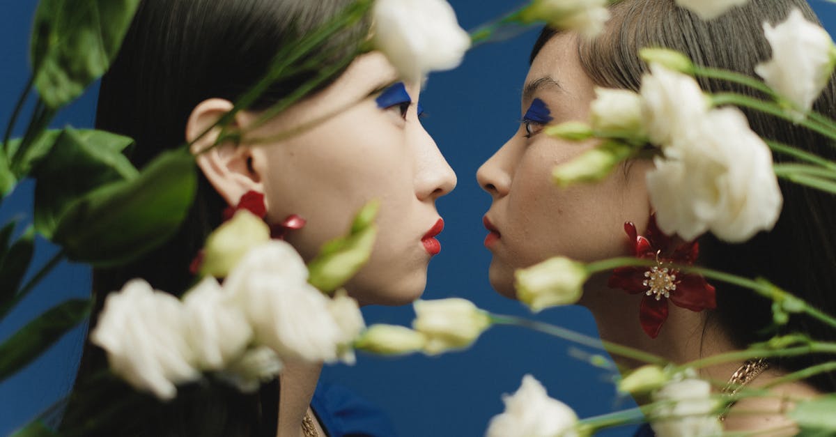 découvrez comment atteindre le double orgasme, une expérience intense qui combine plaisir et satisfaction. conseils pratiques, techniques et secrets pour décupler votre plaisir en solo ou en couple.