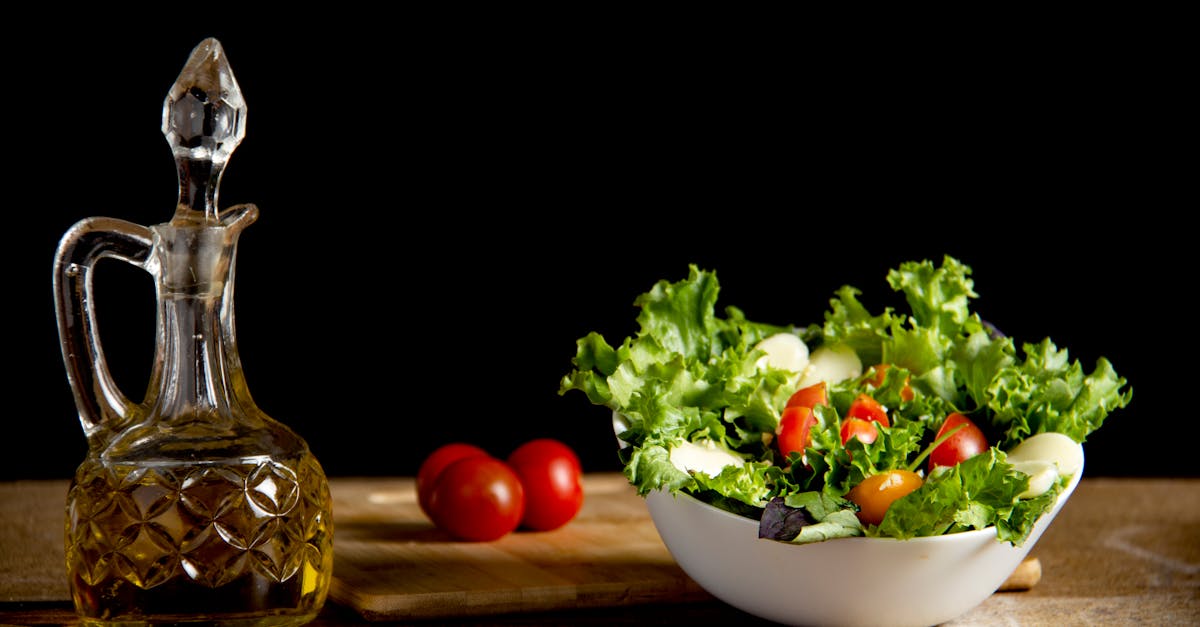 découvrez tout sur les huiles comestibles : types, bienfaits pour la santé, méthodes d'extraction et conseils pour une utilisation optimale en cuisine. adoptez des choix sains pour vos préparations culinaires !