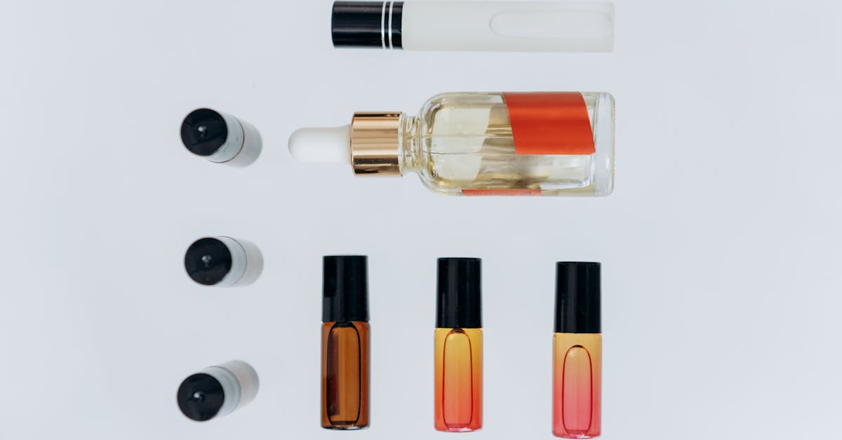 découvrez notre sélection d'huiles de massage naturelles pour une expérience relaxante et bienfaisante. parfaites pour tous types de massages, elles nourrissent la peau et éveillent les sens.