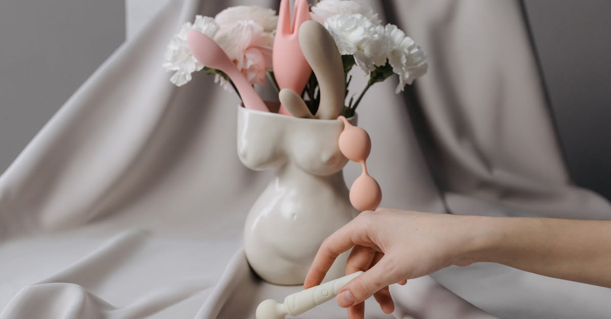 découvrez une large sélection de sextoys pour tous les plaisirs et toutes les envies. trouvez des accessoires intimes discrets, innovants et sécurisés pour pimenter votre vie sexuelle en solo ou en couple.