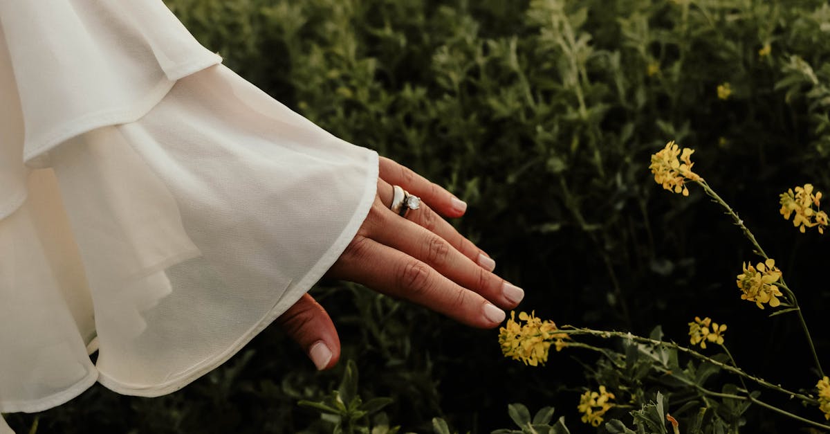 découvrez le vibrating cockring, un anneau vibrant conçu pour intensifier le plaisir lors des rapports intimes. idéal pour prolonger l’érection et offrir des sensations stimulantes aux deux partenaires.